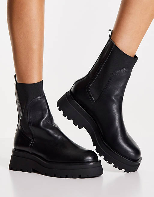 Stradivarius chunky sole chelsea boots in black
