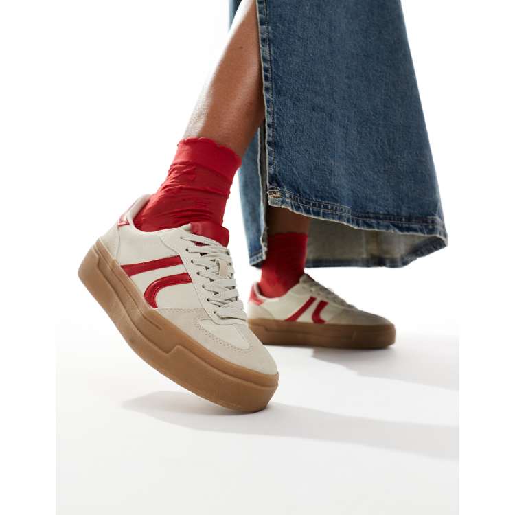 Stradivarius chunky sole sneakers in beige red