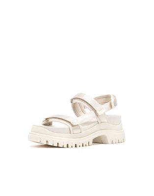 Stradivarius chunky sporty sandals with cleated sole in ecru  - ASOS Price Checker