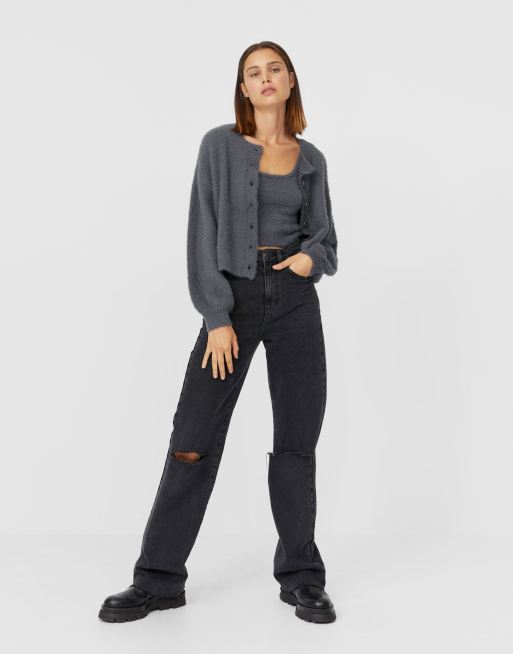 Stradivarius - Co-ord set met pluizig gebreid vest en crop top in grijs, 2 van 3