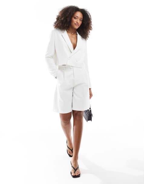 Stradivarius co ord tailored crinkle short in white - view 1