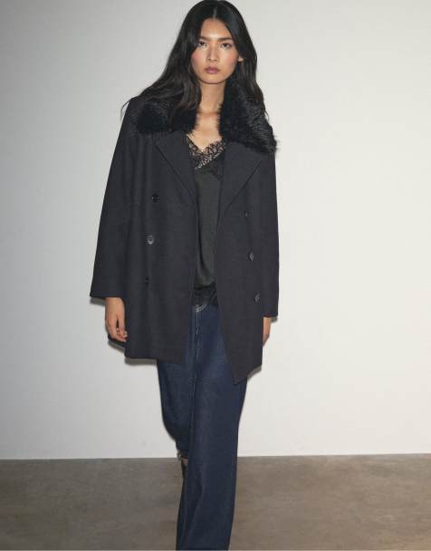 Stradivarius Coat with faux fur collar with felt texture in navy blue - view 1