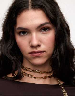 Stradivarius - Collier lasso long en maille métallique - Doré-Jaune