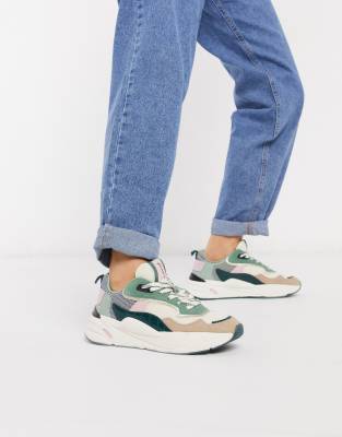 Stradivarius combined trainer in green-Multi