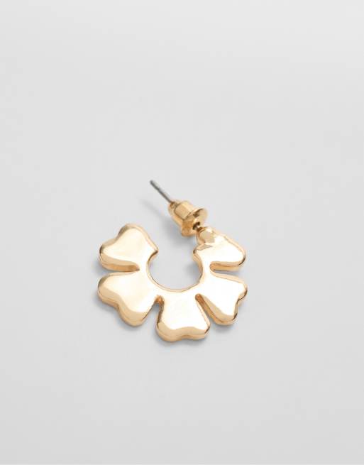 Stradivarius - Confezione da 9 orecchini color oro a forma di fiori
