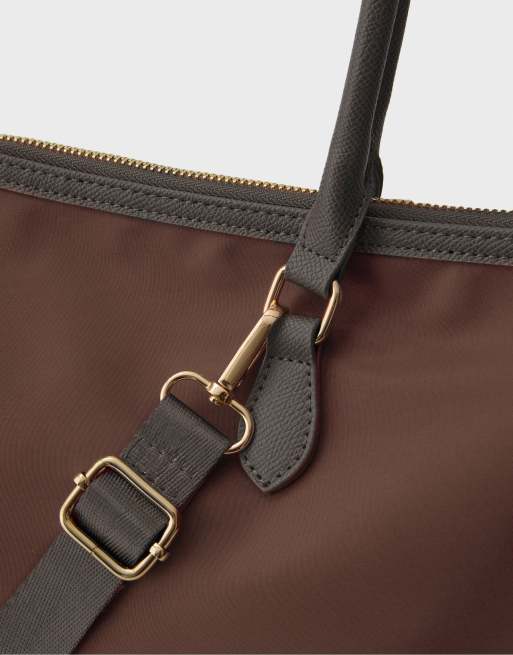Stradivarius Contrast crossbody shopper bag in brown, 4 of 4