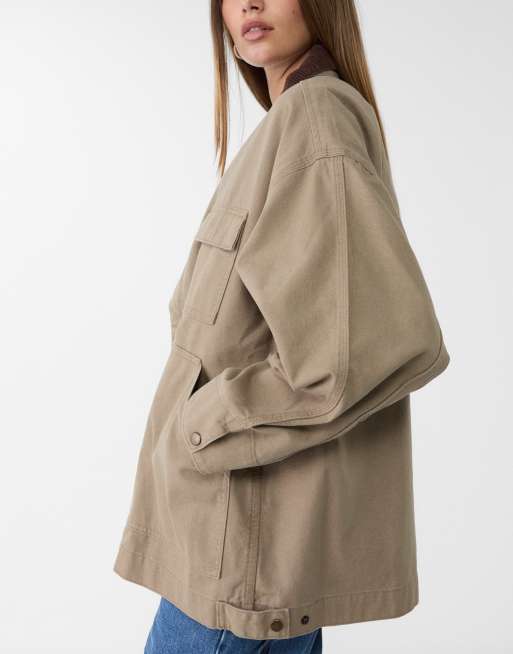 Stradivarius Contrast jacket with pockets in khaki, 4 of 4