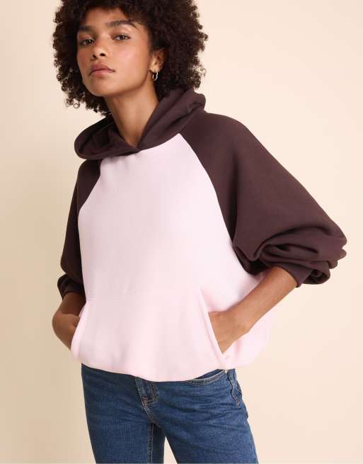 Stradivarius Contrast raglan sleeve hoodie in pastel pink, 2 of 7