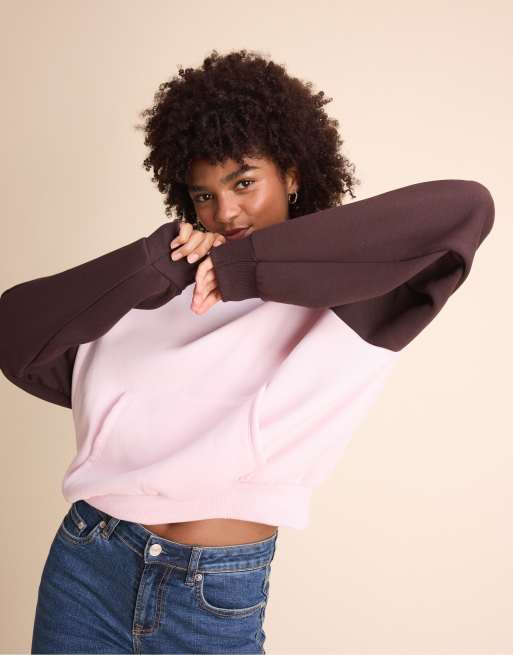 Stradivarius Contrast raglan sleeve hoodie in pastel pink, 5 of 7