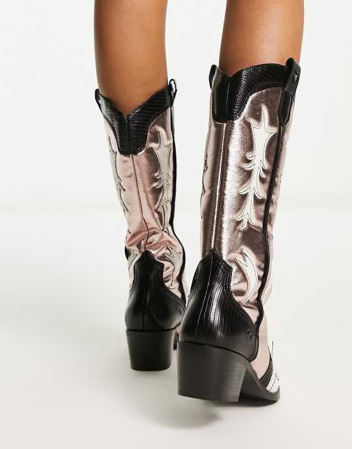 Stradivarius contrast toe metallic detail western boot in pink, 2 of 4