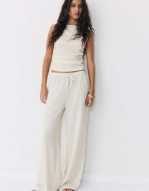 Stradivarius - Coordinato color vaniglia effetto stropicciato