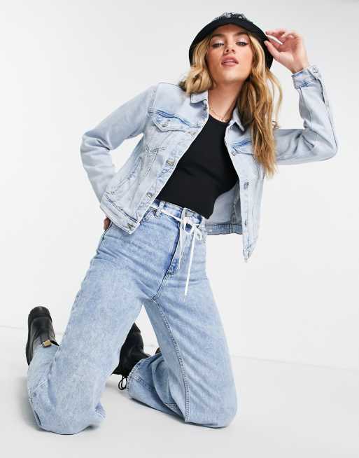 Stradivarius cotton denim jacket in light wash - MBLUE, 4 of 4