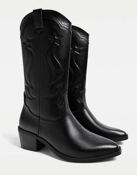 Stradivarius cowboy boots in black - view 1