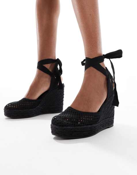 Stradivarius crochet wedge in total black - view 1