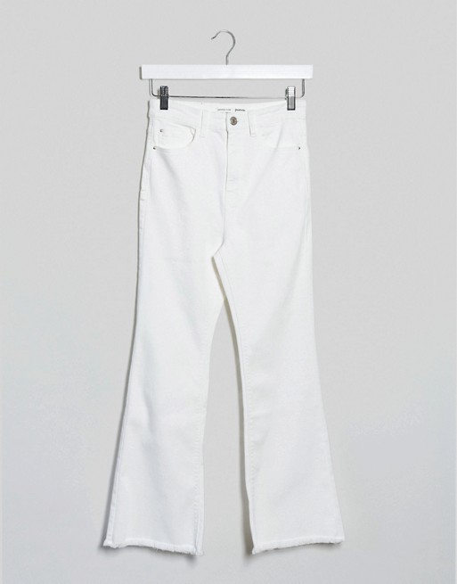 Stradivarius crop flare jeans in white