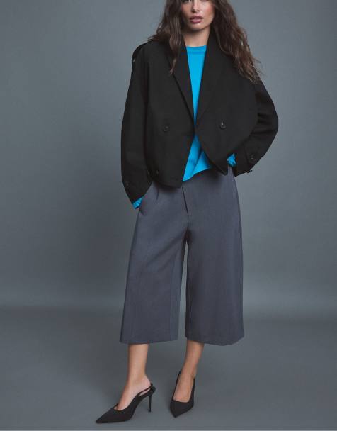 Stradivarius Cropped balloon trench coat with shawl collar in black - view 1