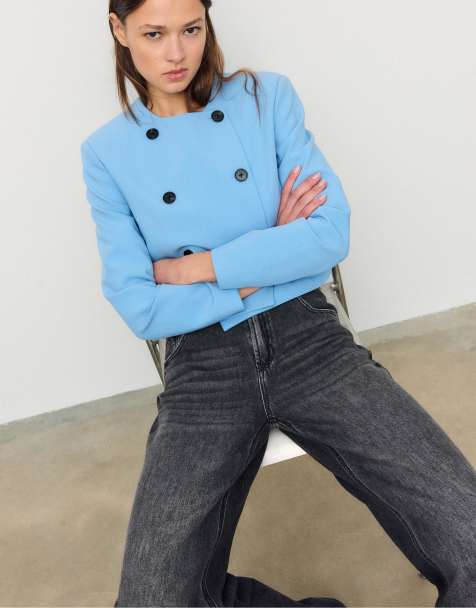 Stradivarius - Cropped blazer met ronde hals in hemelsblauw - view 1