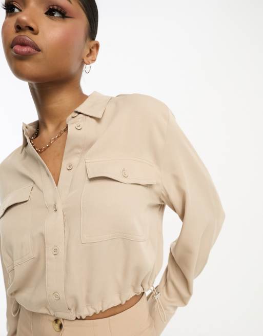 Stradivarius - Cropped cargoskjorte i beige