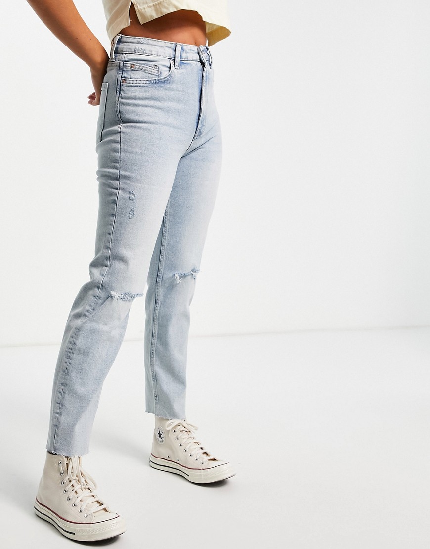 Stradivarius cropped cotton slim mom jeans with stretch and rip in light blue - MBLUE-Blues