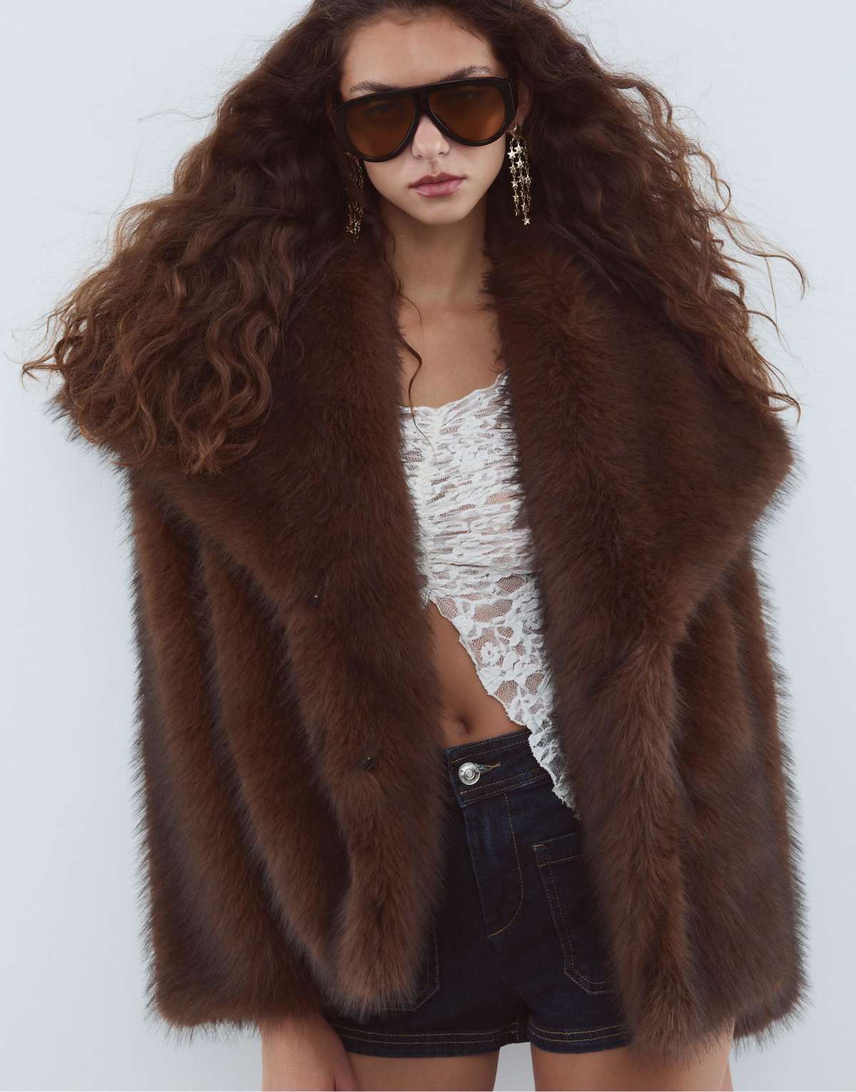 Stradivarius Cropped faux fur jacket in brown