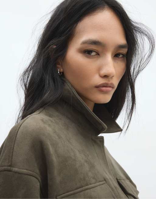 Stradivarius Cropped faux suede jacket in khaki, 4 of 7
