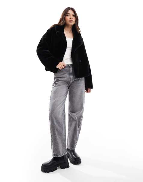 Stradivarius - Cropped jack van imitatiebont in zwart - view 1