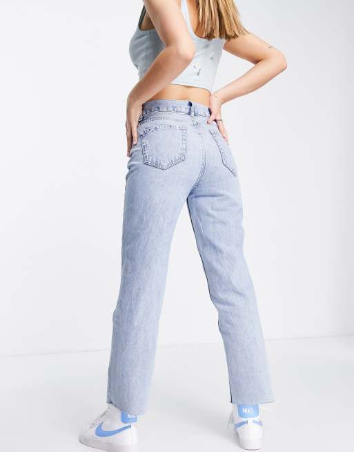 Women's Light Wash Crop Jean