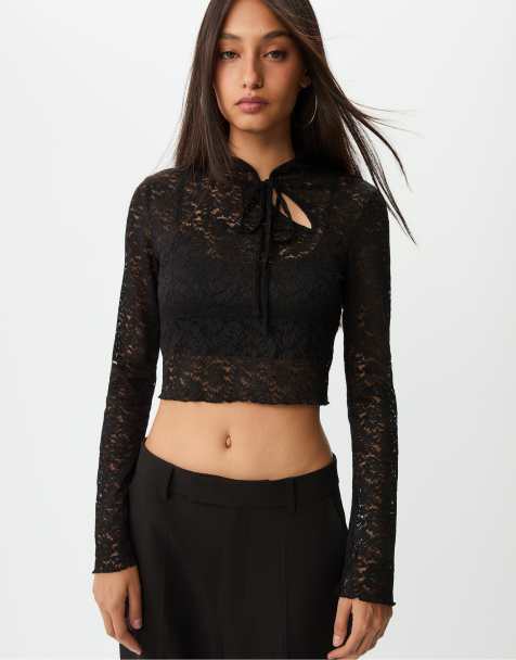 Stradivarius Cropped lace top in black - view 1