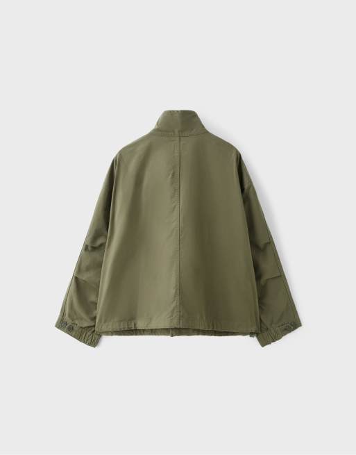 Stradivarius cropped oversized jack in kaki, 7 van 7