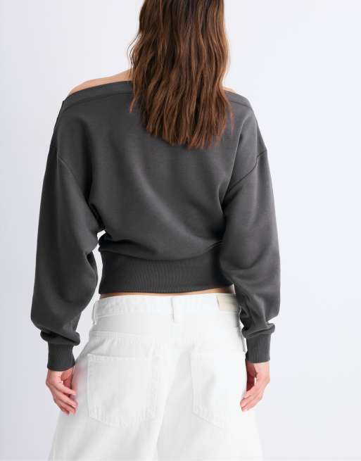 Stradivarius cropped sweatshirt met boothals in donkergrijs, 3 van 7