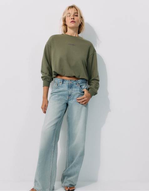 Stradivarius Cropped-Sweatshirt mit Ballonsaum in Khaki - view 1