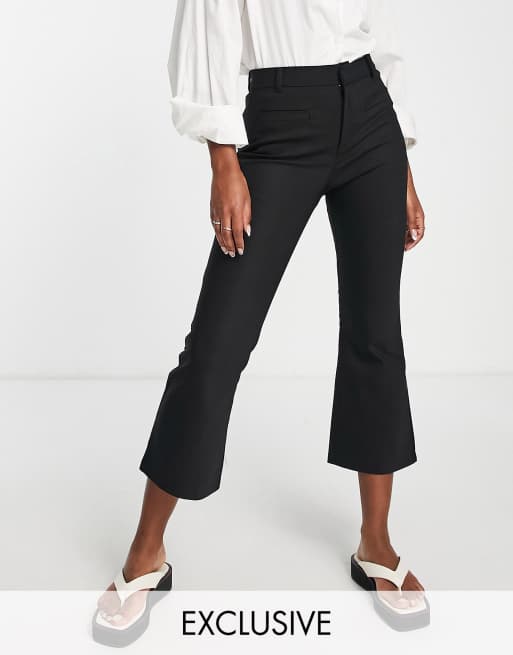 Stradivarius cropped tailored flare pants in black