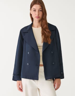 Stradivarius - Cropped Trenchcoat in Marineblau mit Gürtel