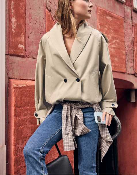 Stradivarius Cropped Trenchcoat mit Schal-Kragen in Stone - view 1