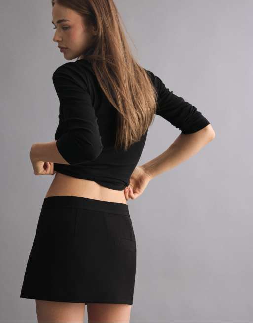 Stradivarius Crossover mini skort in black, 3 of 7