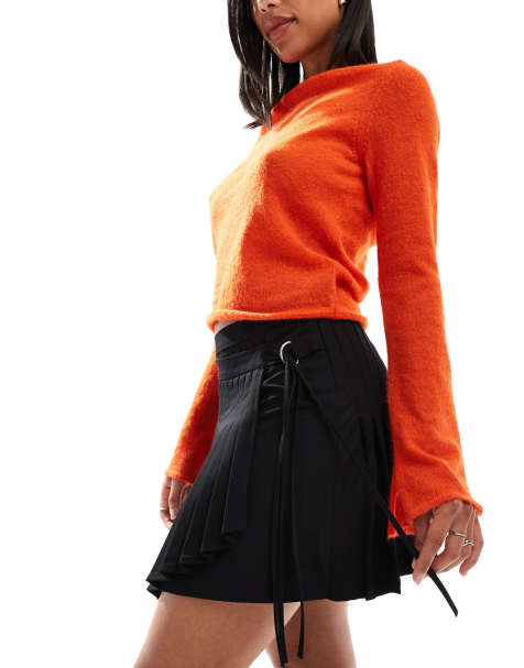 Stradivarius belt detail pleated mini skirt in black