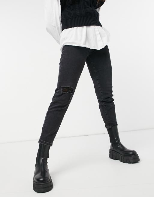 Stradivarius – Czarne bawełniane jeansy mom fit o dopasowanym kroju z rozdarciami – BLACK