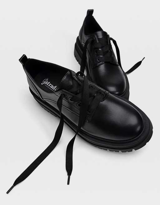 Stradivarius – Czarne płaskie buty na masywnej podeszwie ze sznurowaniem , 2 z 4