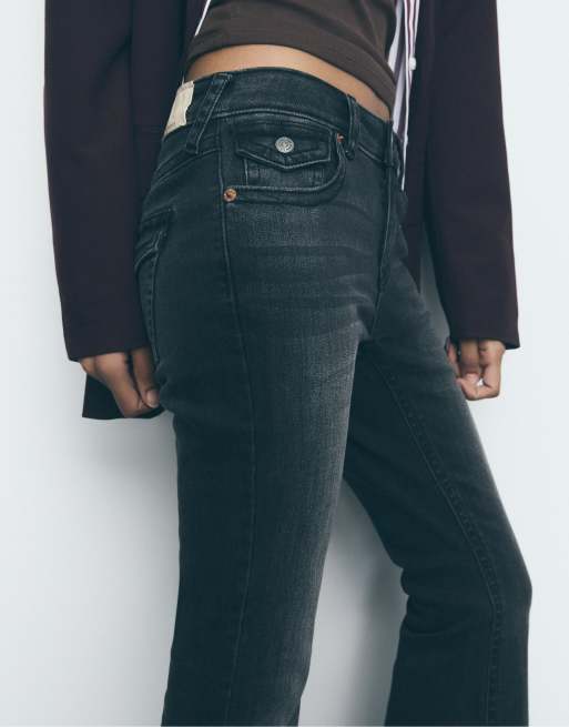 Stradivarius - D04 - Jeans a zampa e a vita bassa nero slavato, 4 di 4
