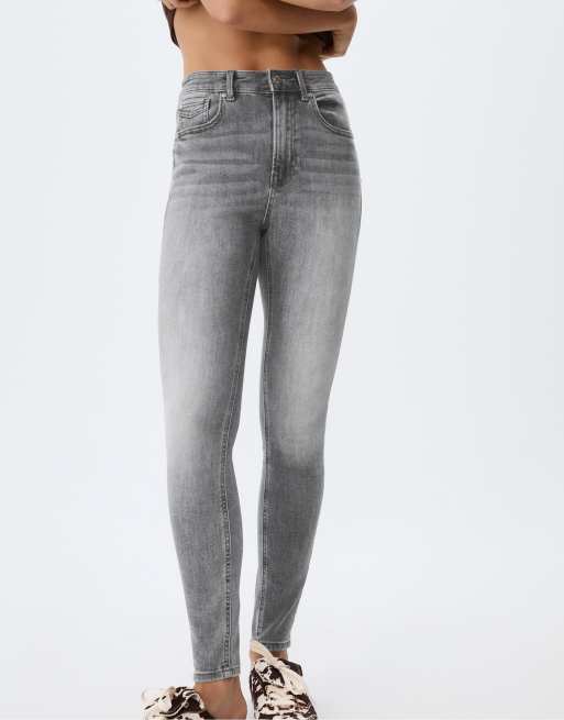 Stradivarius - D07 - Jeans skinny con vita normale lavaggio grigio scuro, 2 di 4