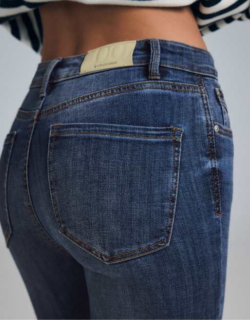 Stradivarius – D07 – Skinny Jeans mit mittelhohem Bund aus verwaschenem blauem Denim, 4 von 7