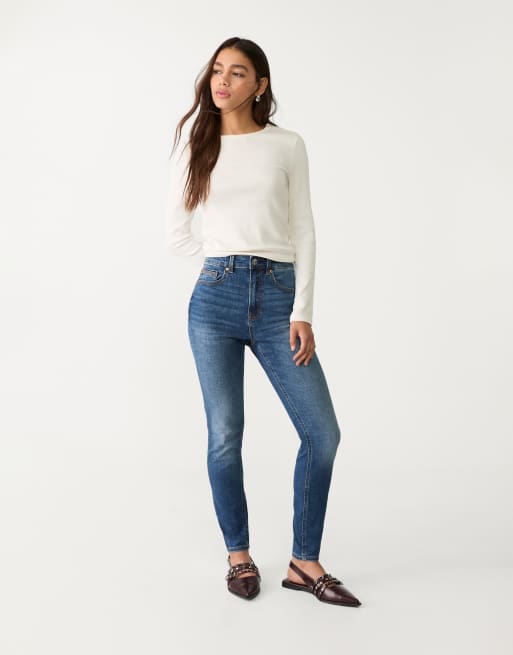Stradivarius – D09 – Dopasowane niebieskie jeansy z bardzo wysokim stanem