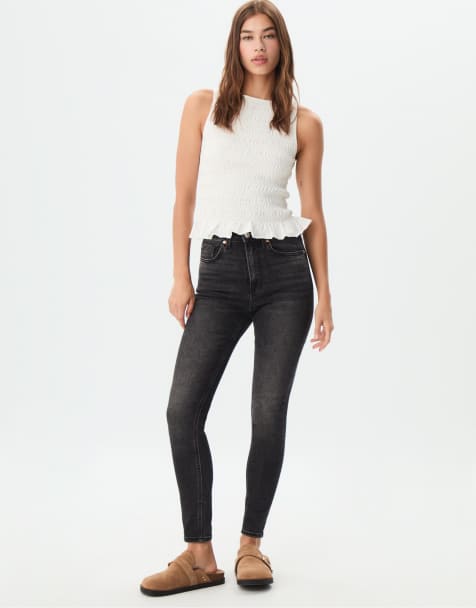 Stradivarius – D09 – Skinny-Jeans in schwarzer Denim-Waschung mit superhohem Bund - view 1