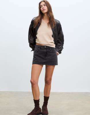 D62 - Jupe-short cloutée en jean - Noir délavé-Gris 40