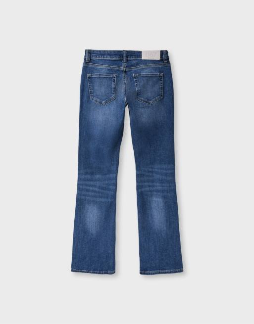 Stradivarius D67 Slim-Fit Bootcut-Jeans in mittelblauem Denim, 7 von 7