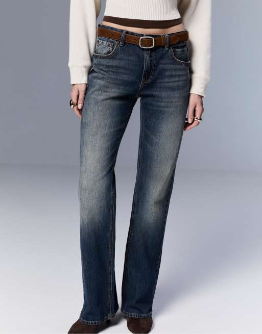 Stradivarius D68 boot-cut fit jeans with belt in medium denim wash, 4 of 4