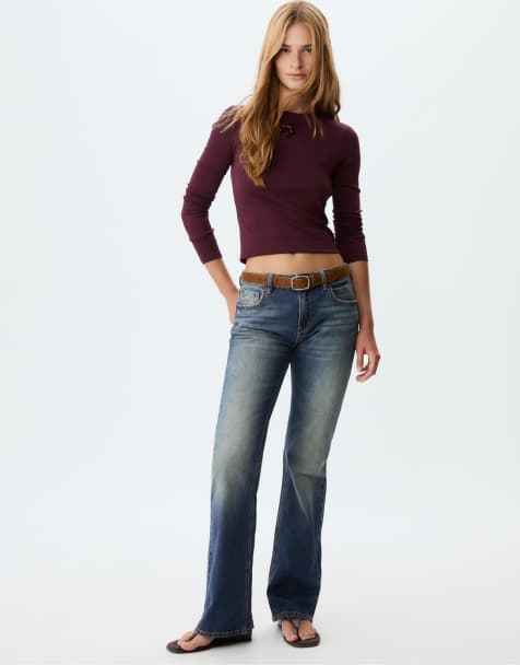 Stradivarius – D68 – Bootcut-Jeans in verwaschenem Mittelblau mit Gürtel - view 1
