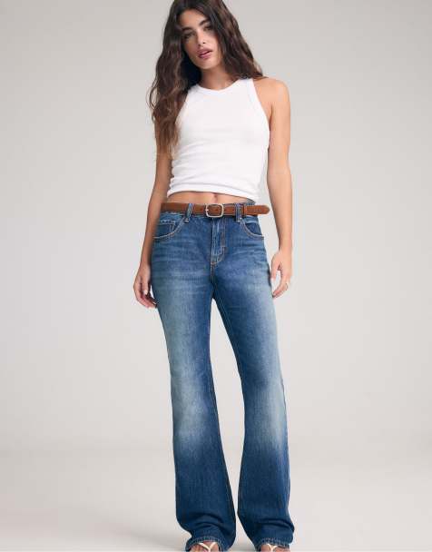 Stradivarius D68 bootcut-jeans med bælte i lys denimvask - view 1