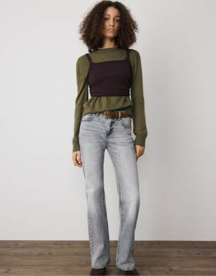 Stradivarius - D68 - Jean bootcut avec ceinture - Gris clair délavé