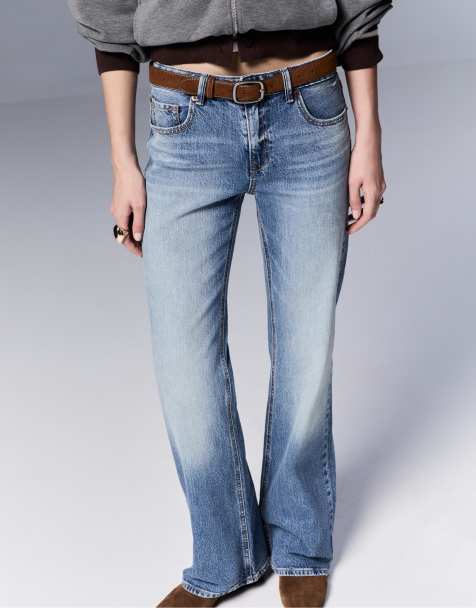 Stradivarius – D68 – Mellanblå bootcut-jeans med skärp - view 1